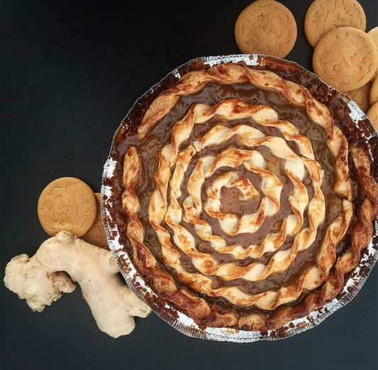 Gingersnap Apple Pie - A Spiced Symphony of Sweet and Tangy Flavors